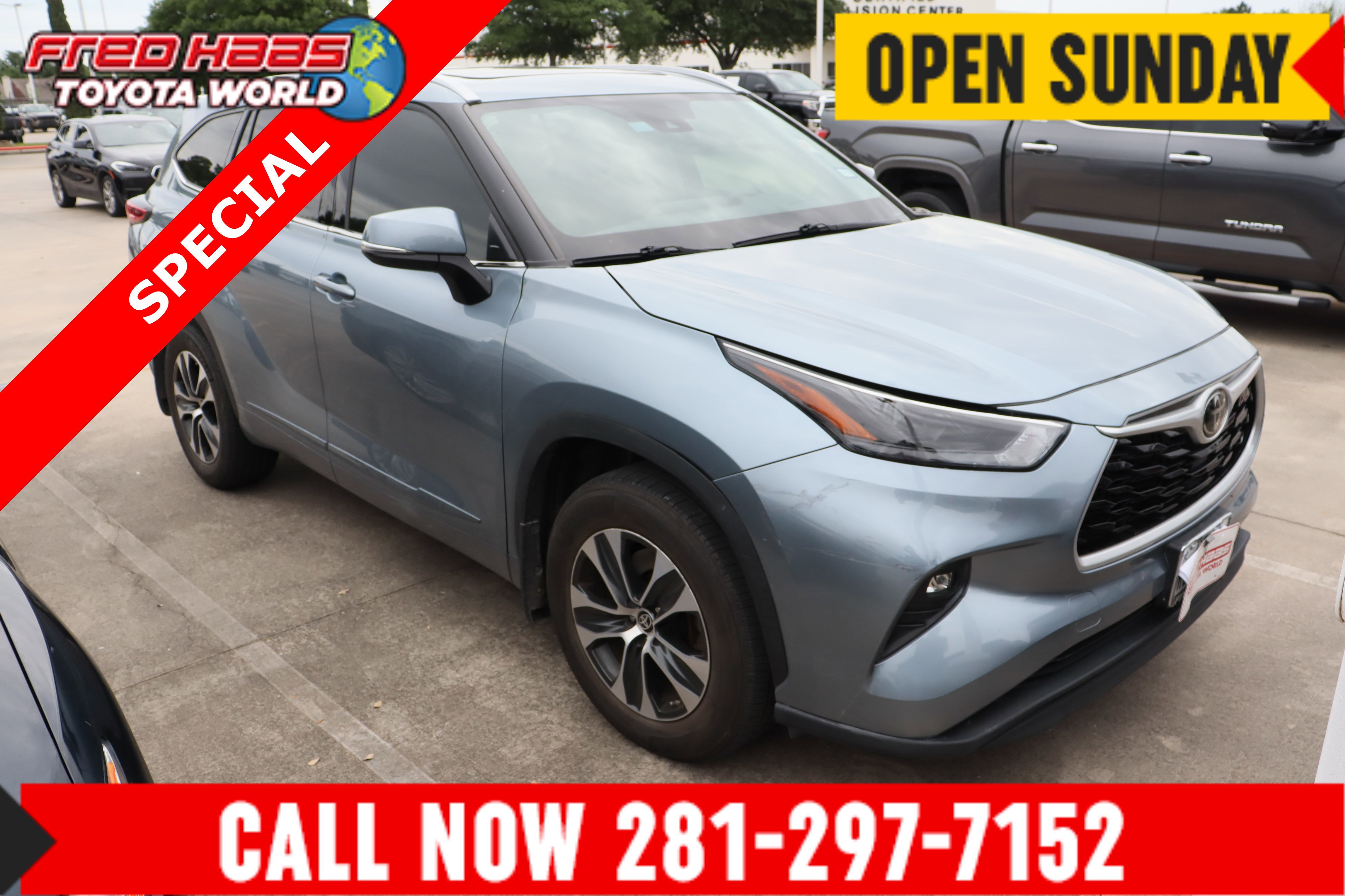 Used 2022 Toyota Highlander XLE image 1