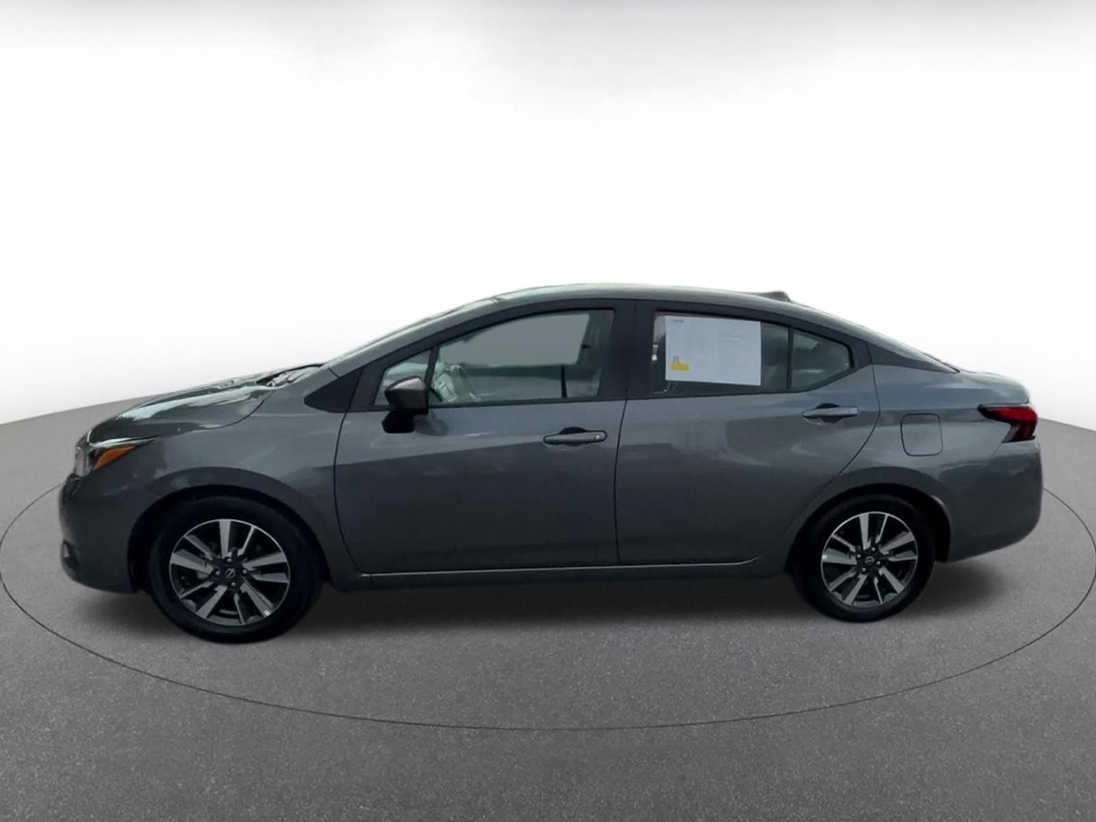 Used 2025 Nissan Versa SV FWD image 9