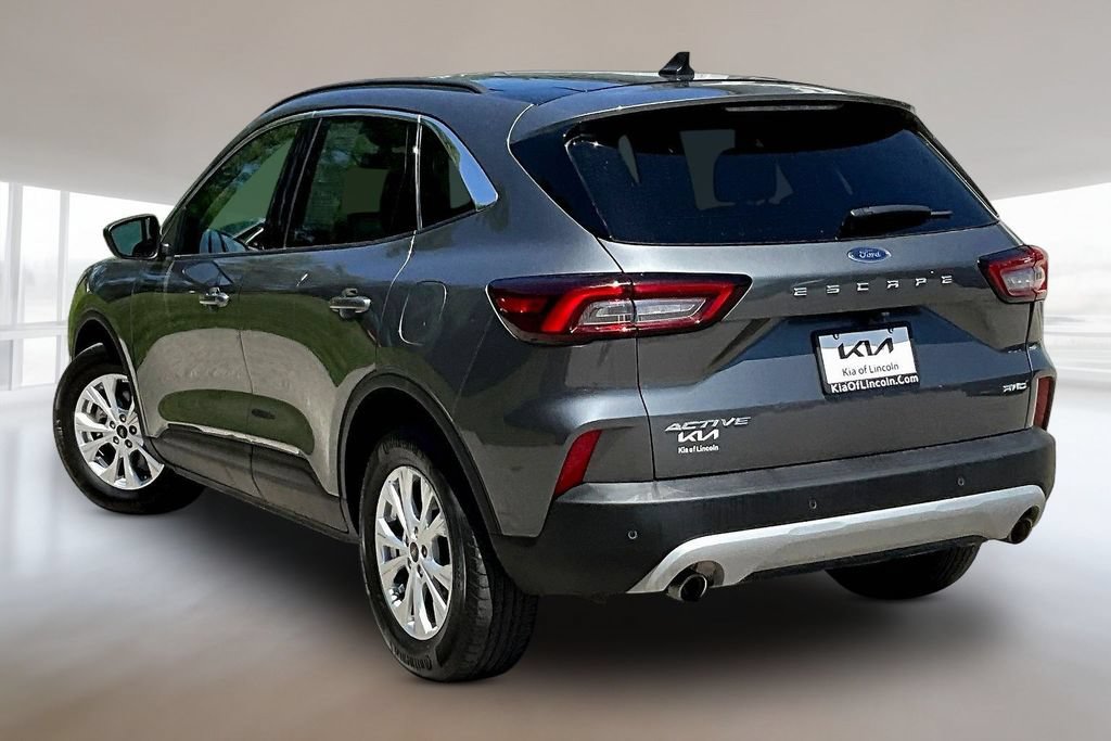 Used 2023 Ford Escape Active w/ Tech Pack #1 AWD/4WD image 4