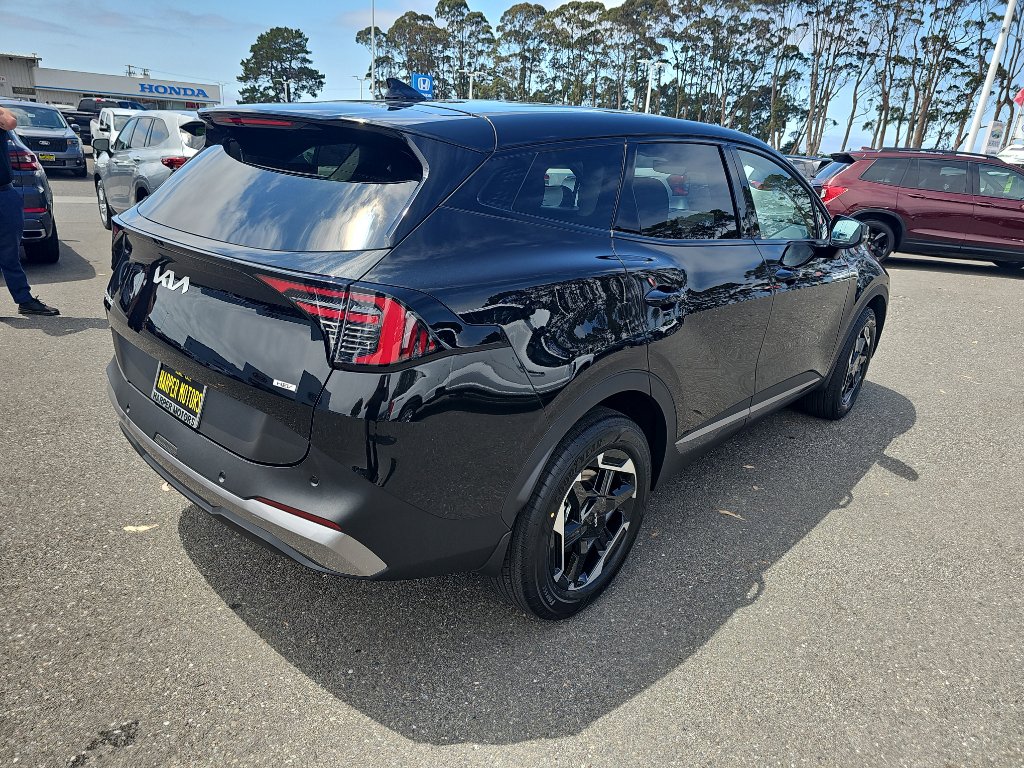 New 2026 Kia Sportage S image 7