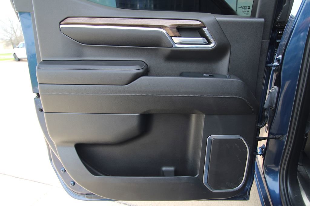 Used 2023 Chevrolet Silverado 1500 LT image 35