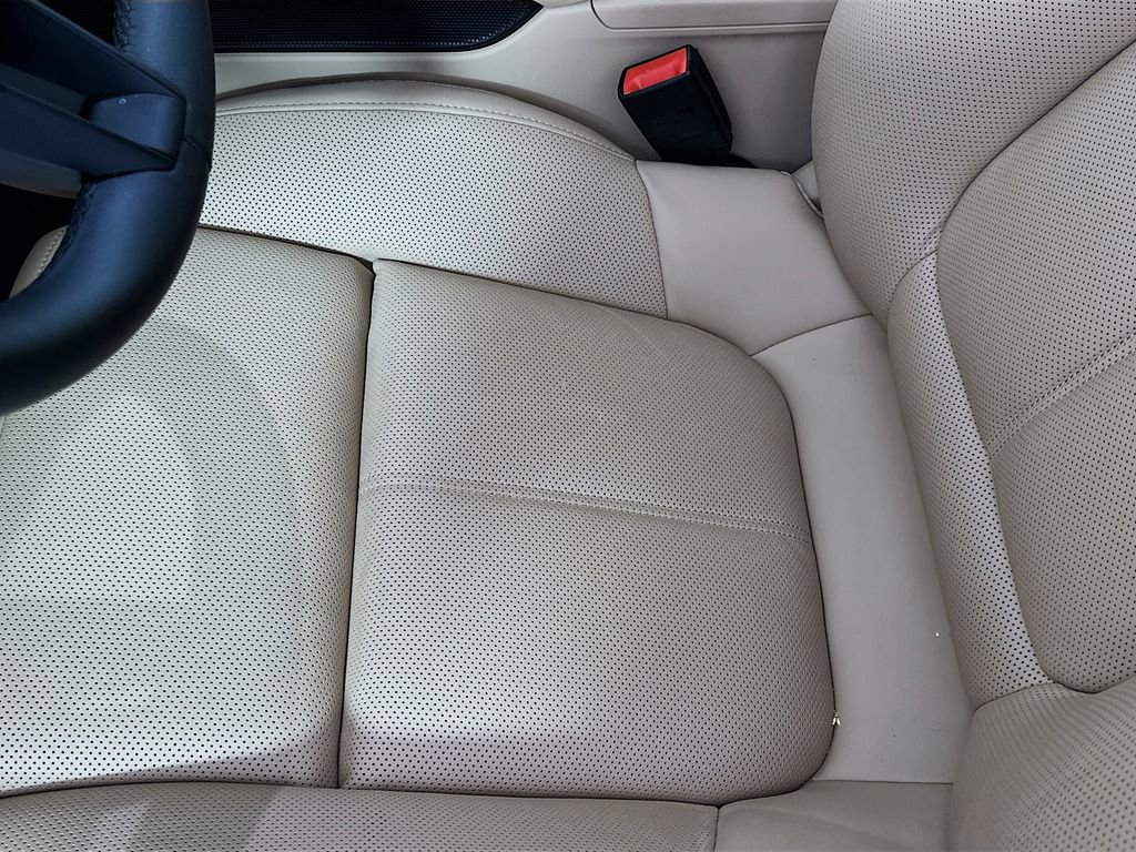 Used 2025 Porsche Macan image 22