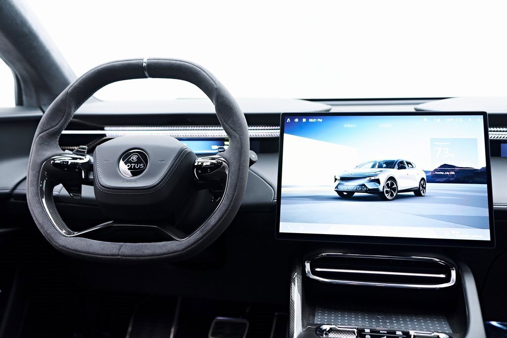 Used 2025 Lotus Eletre image 5