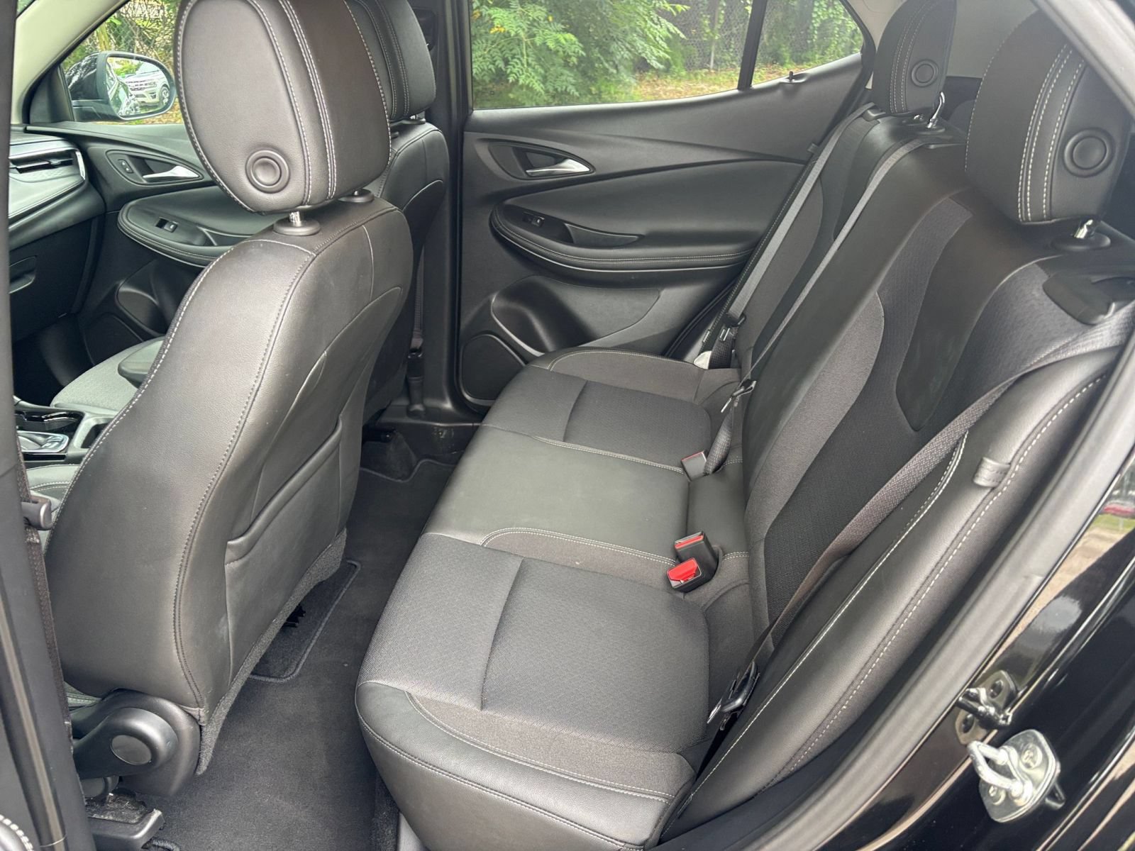 Used 2025 Buick Encore GX Preferred FWD image 23