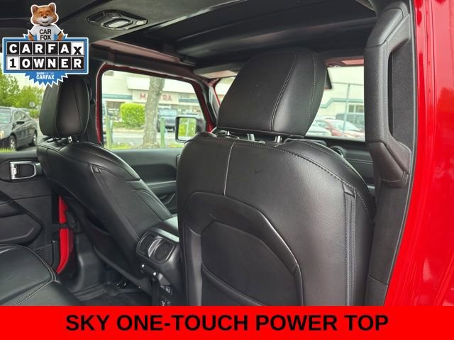 Used 2023 Jeep Wrangler Unlimited Sahara w/ Cold Weather Group AWD/4WD image 28