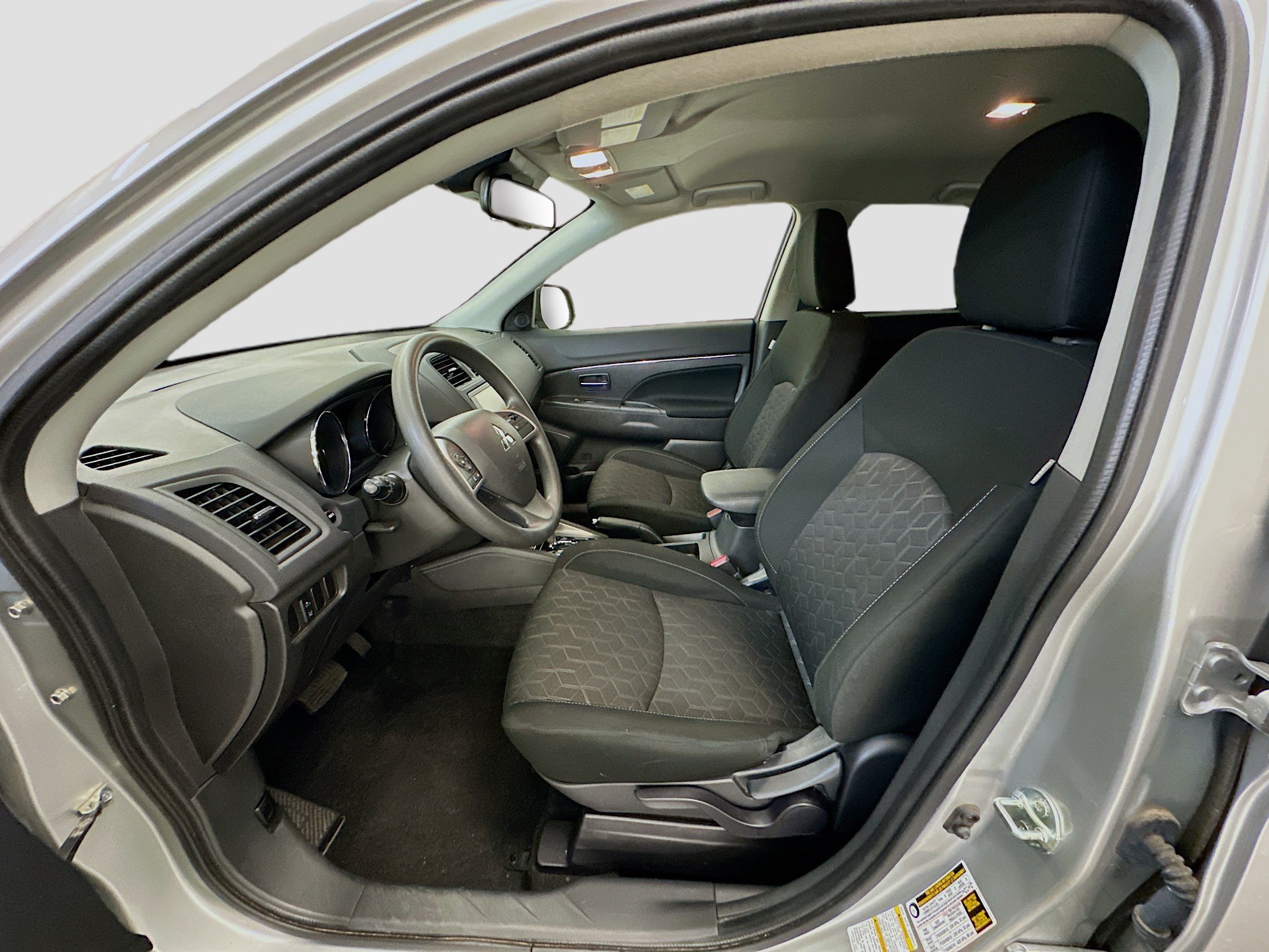 Used 2025 Mitsubishi Outlander Sport ES AWD/4WD image 13