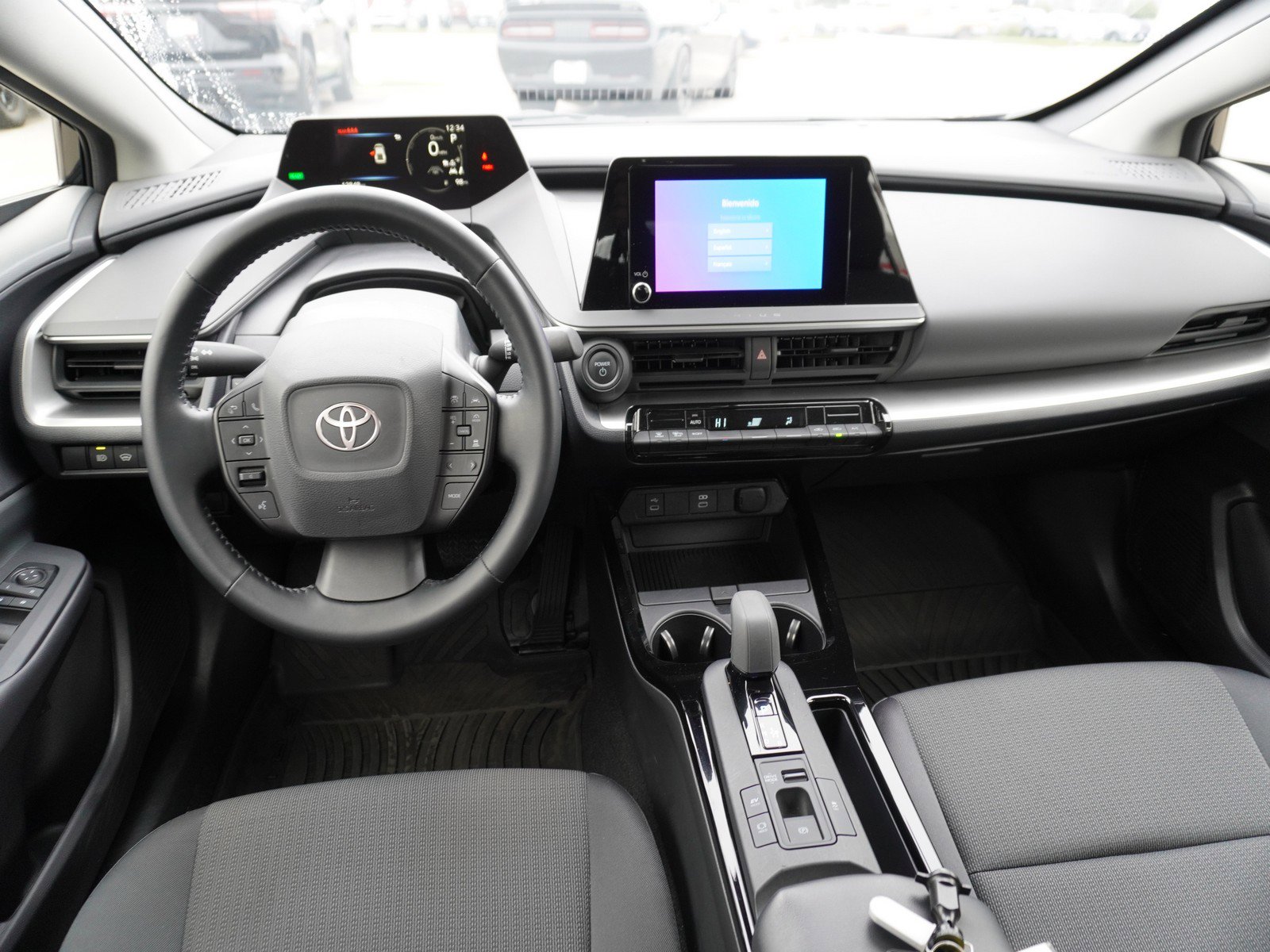 Used 2024 Toyota Prius LE video 2