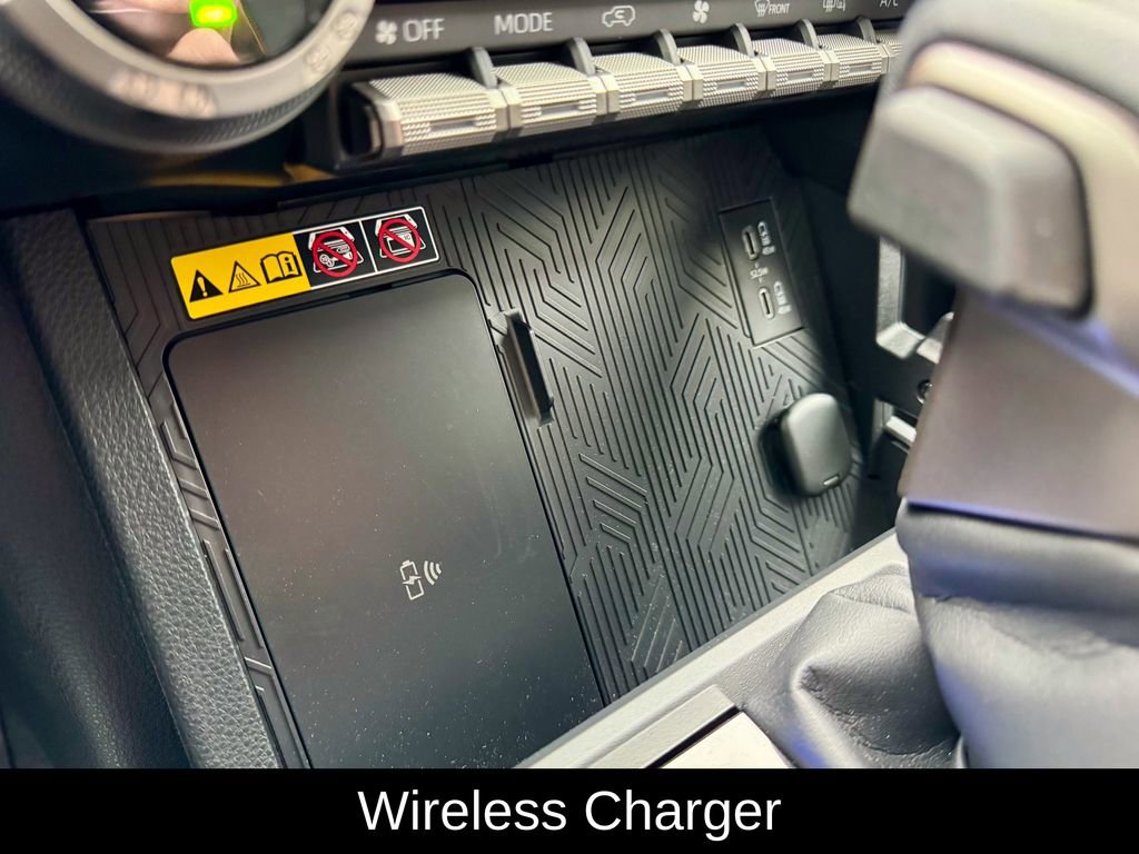 Used 2025 Toyota 4Runner Trailhunter image 25