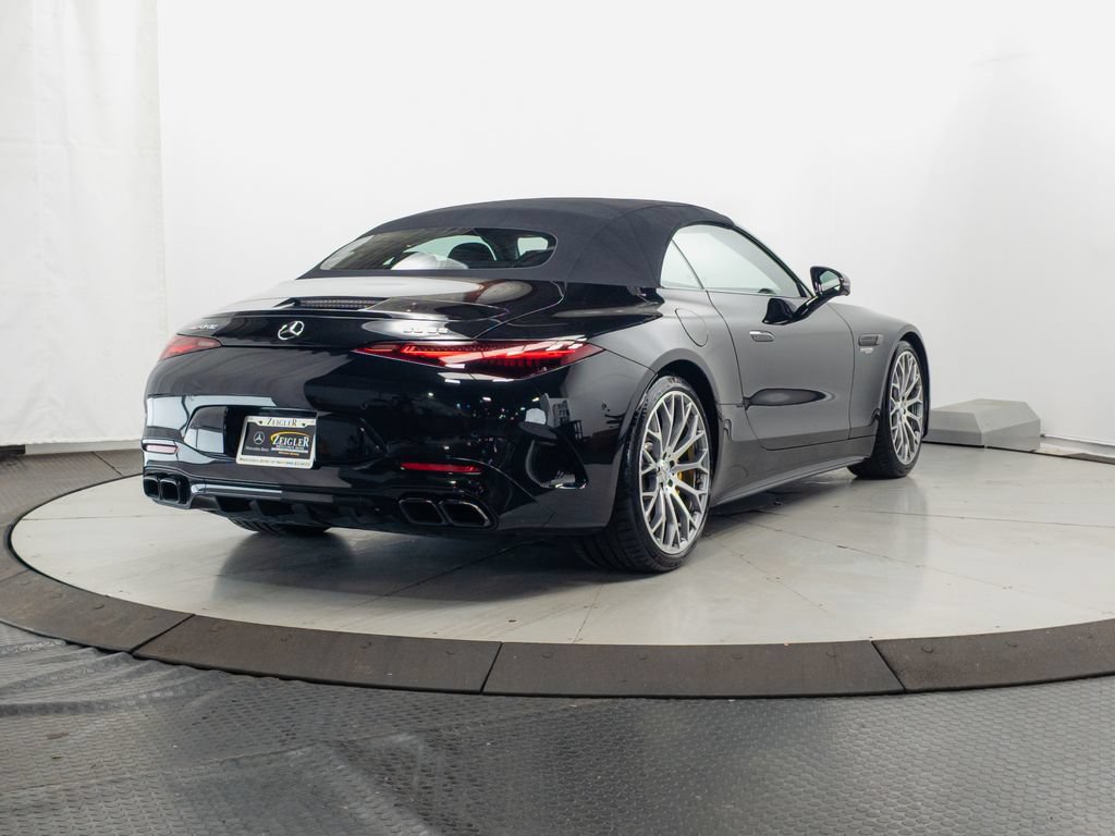 Used 2022 Mercedes-Benz SL 55 AMG 4MATIC w/ Driver Assistance Package image 35