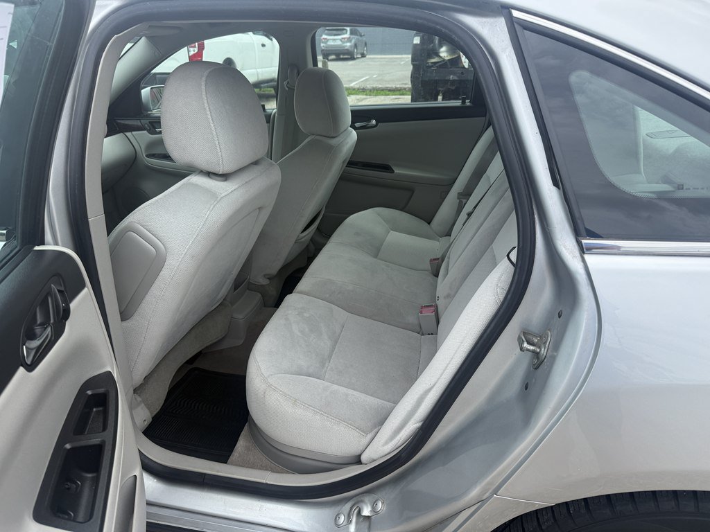 Used 2012 Chevrolet Impala LT FWD image 18