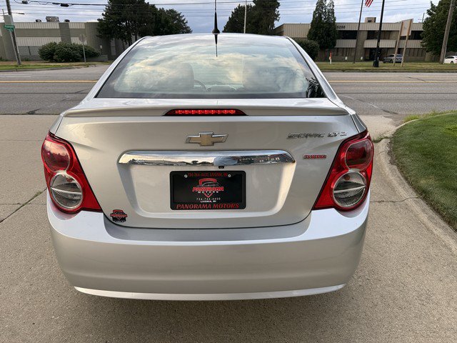 Used 2014 Chevrolet Sonic LTZ FWD image 6