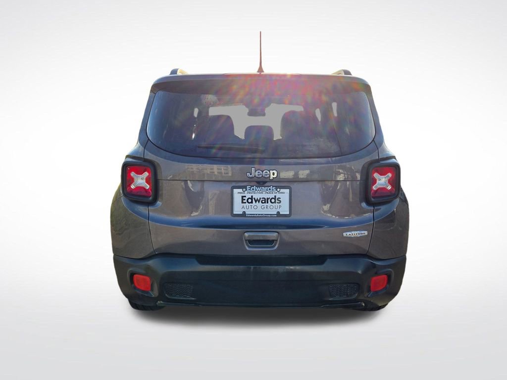 Used 2018 Jeep Renegade Latitude AWD/4WD image 4