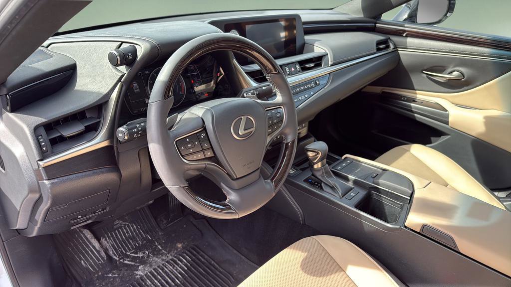 Used 2019 Lexus ES 350 w/ Premium Package FWD image 13