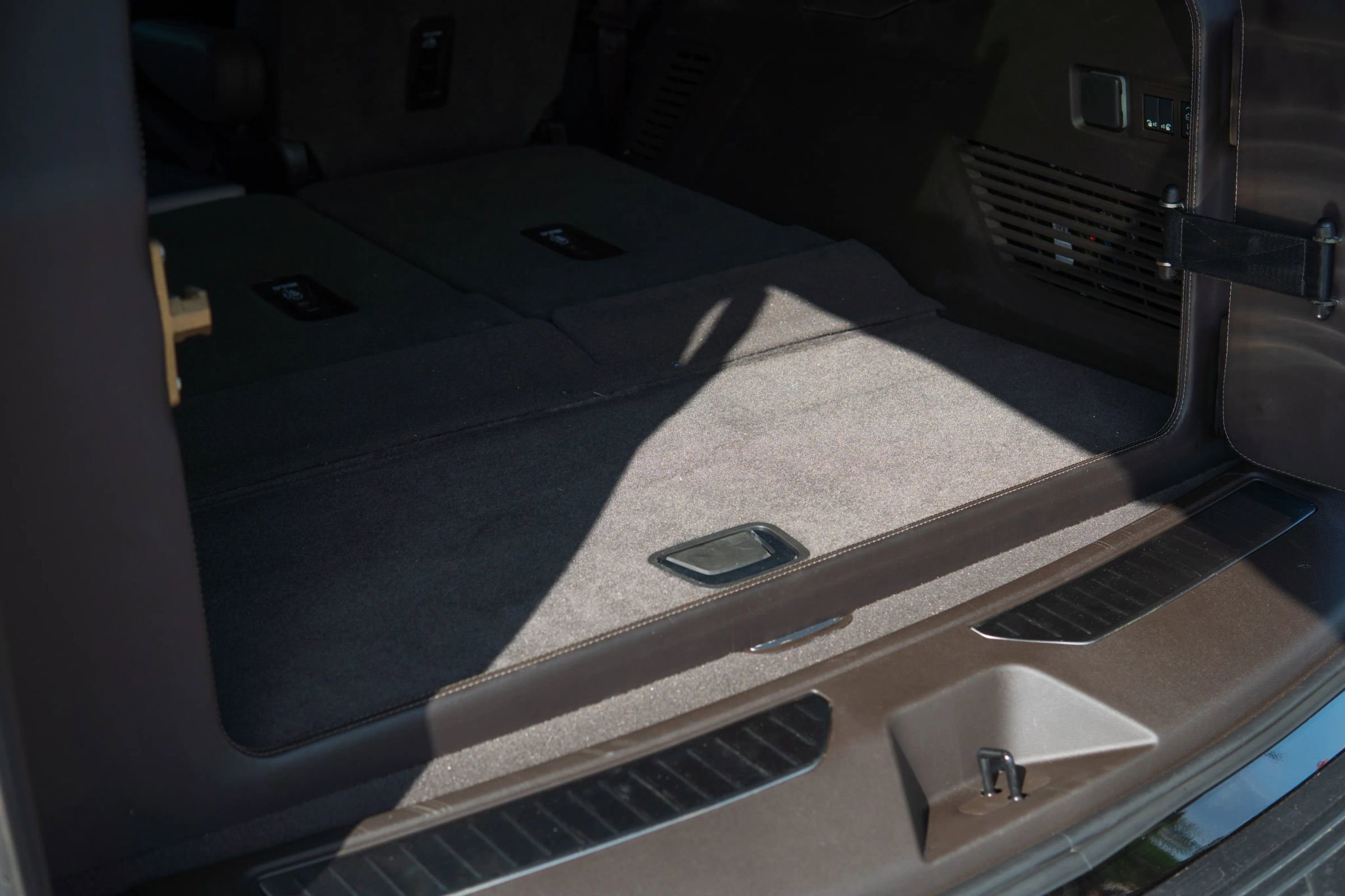 Used 2024 GMC Yukon Denali w/ Max Trailering Package image 24