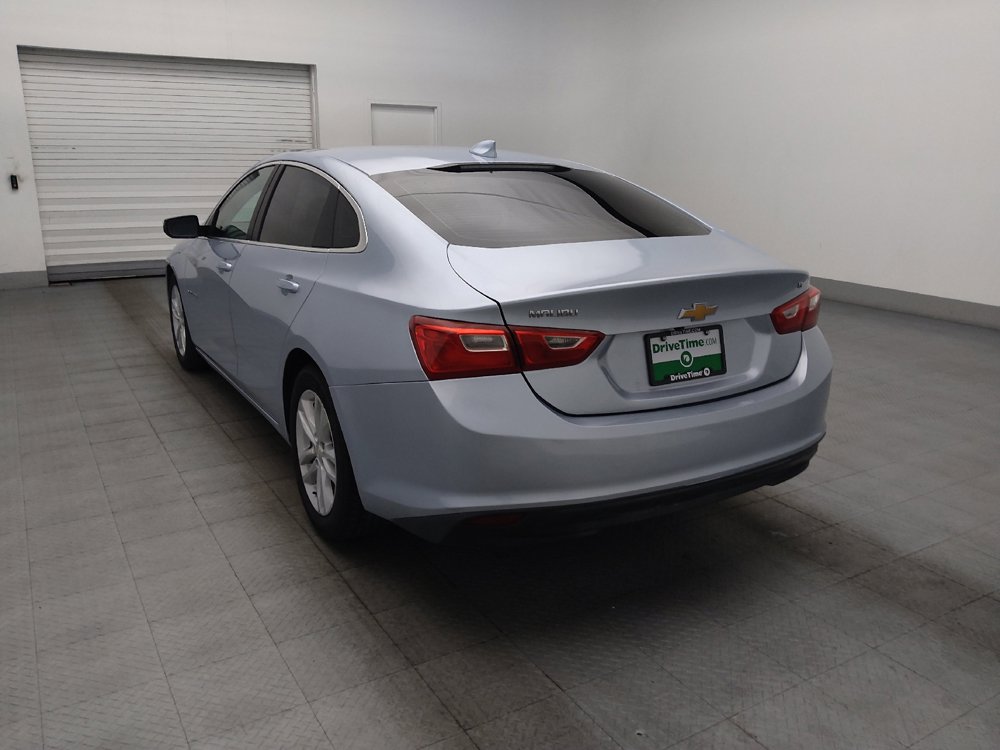 Used 2017 Chevrolet Malibu LT w/ Leather Package FWD image 5