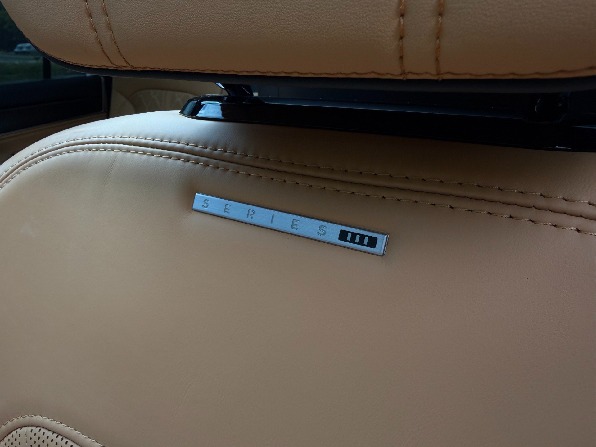 Used 2025 Jeep Grand Wagoneer Series III w/ Rear Seat Video Group 1 AWD/4WD image 15