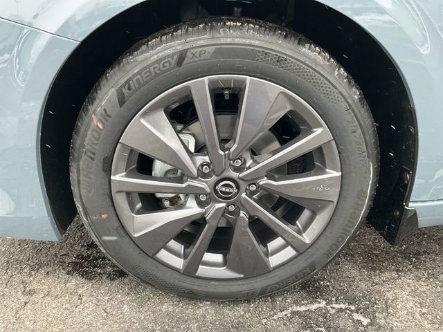 New 2026 Nissan Sentra SL w/ Floor Mat Package image 9