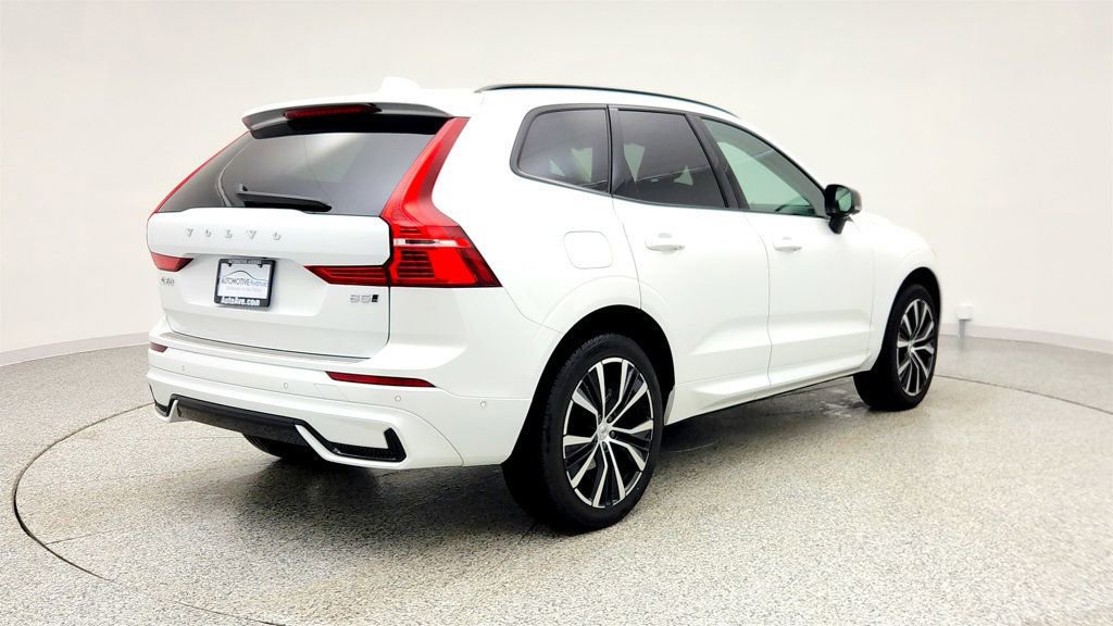 Used 2024 Volvo XC60 B5 Plus w/ Protection Package Premier AWD/4WD image 5