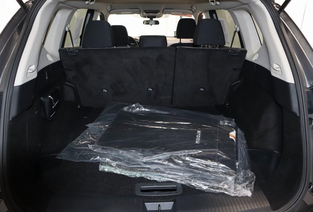 Certified 2023 Nissan Rogue SV image 19