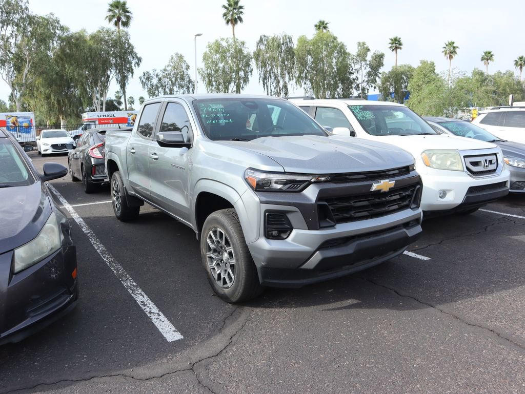 Used 2023 Chevrolet Colorado LT w/ LT Convenience Package III image 3