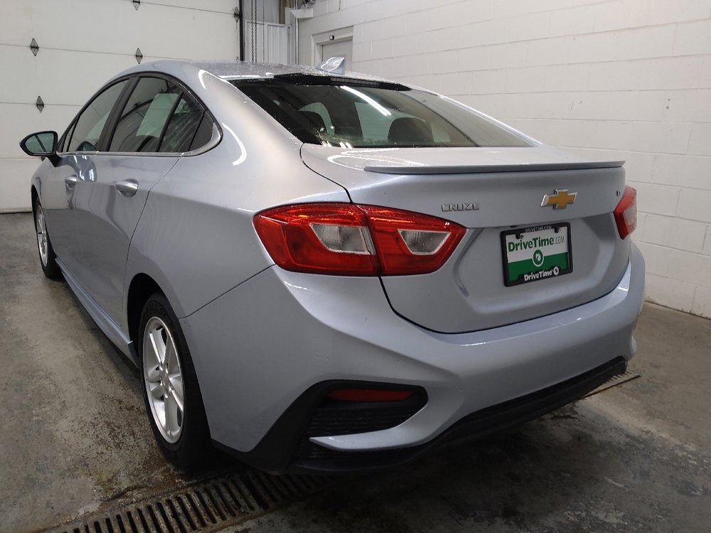 Used 2017 Chevrolet Cruze LT w/ RS Package FWD image 5