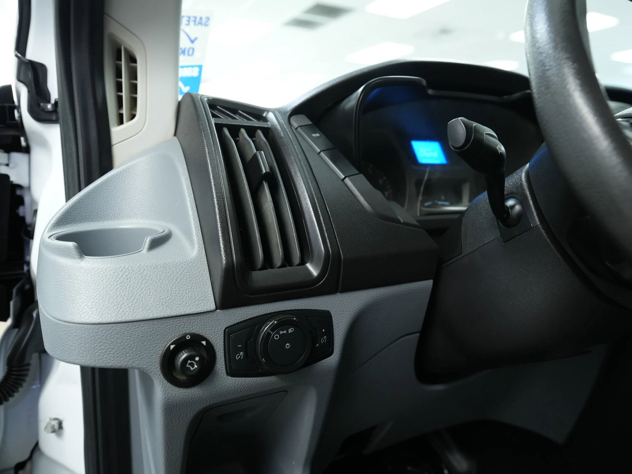 Used 2018 Ford Transit 350 XL image 13