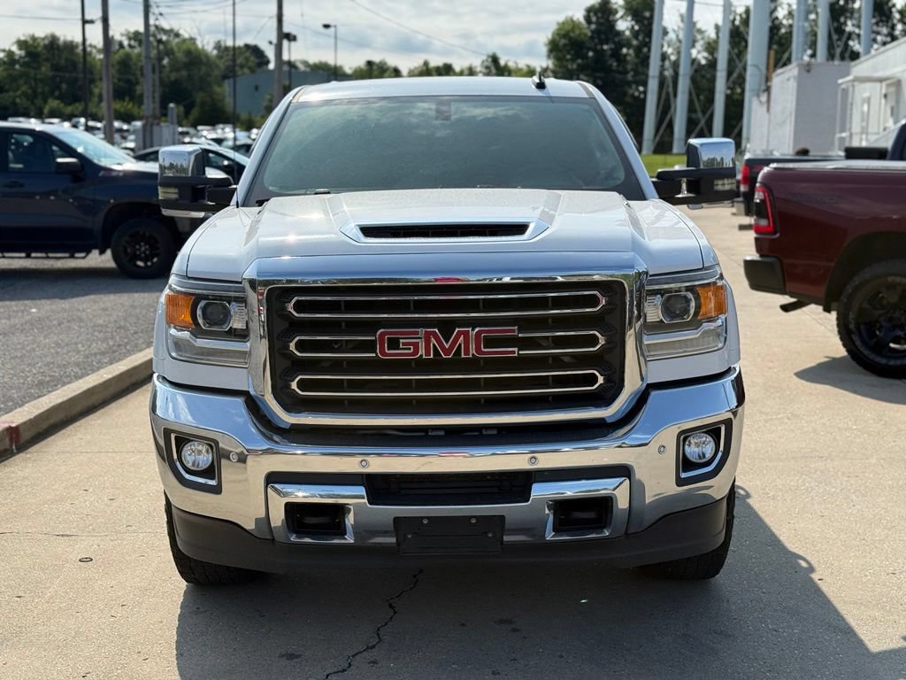 Used 2019 GMC Sierra 2500 SLT w/ Duramax Plus Package AWD/4WD image 3