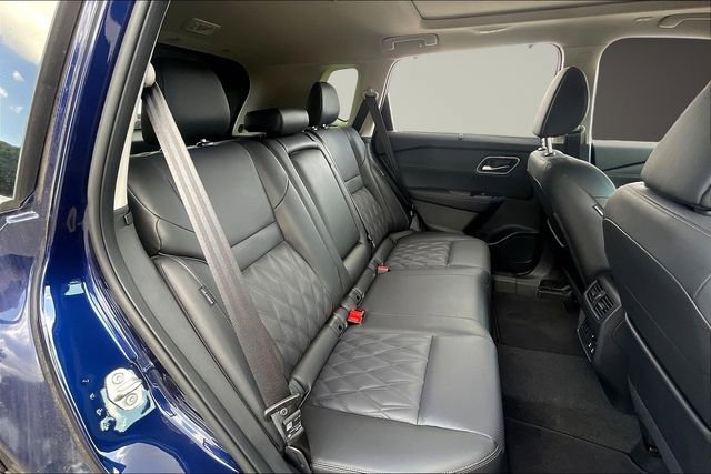 New 2025 Nissan Rogue Platinum w/ Platinum Premium Package image 10