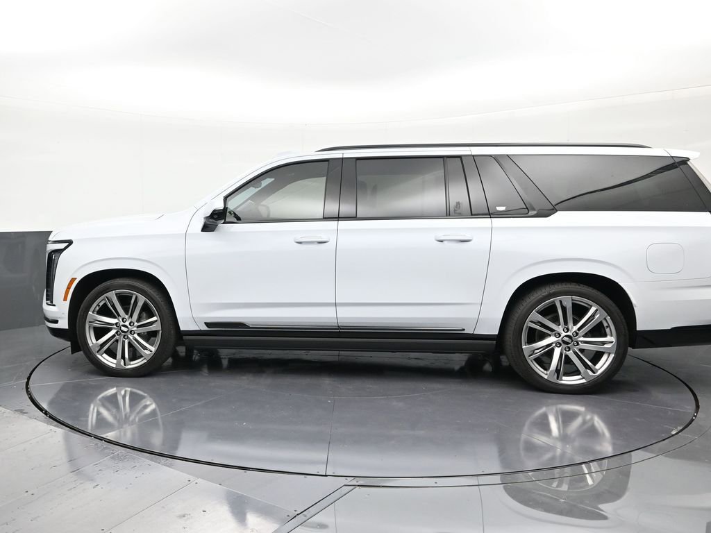 Certified 2026 Cadillac Escalade ESV Platinum Sport AWD/4WD image 2