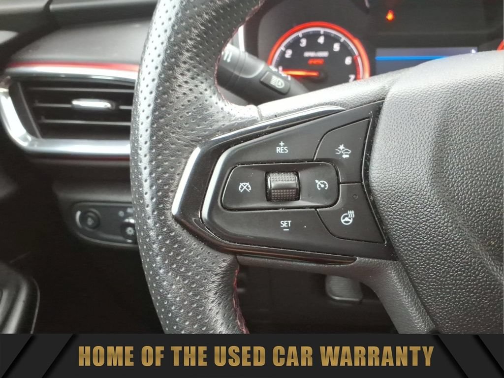 Used 2022 Chevrolet TrailBlazer RS w/ Sun and Liftgate Package FWD image 21