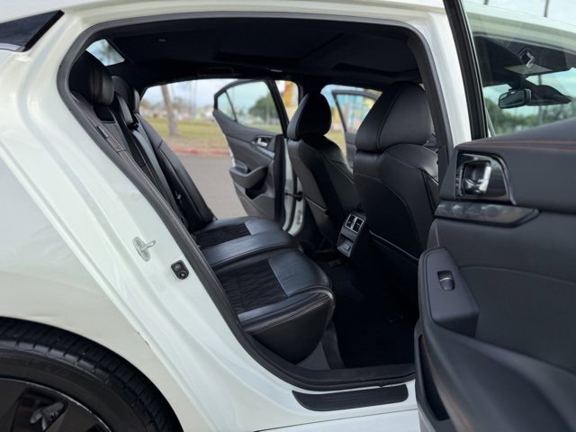 Used 2022 Nissan Maxima SR w/ Sport Mat Group image 13