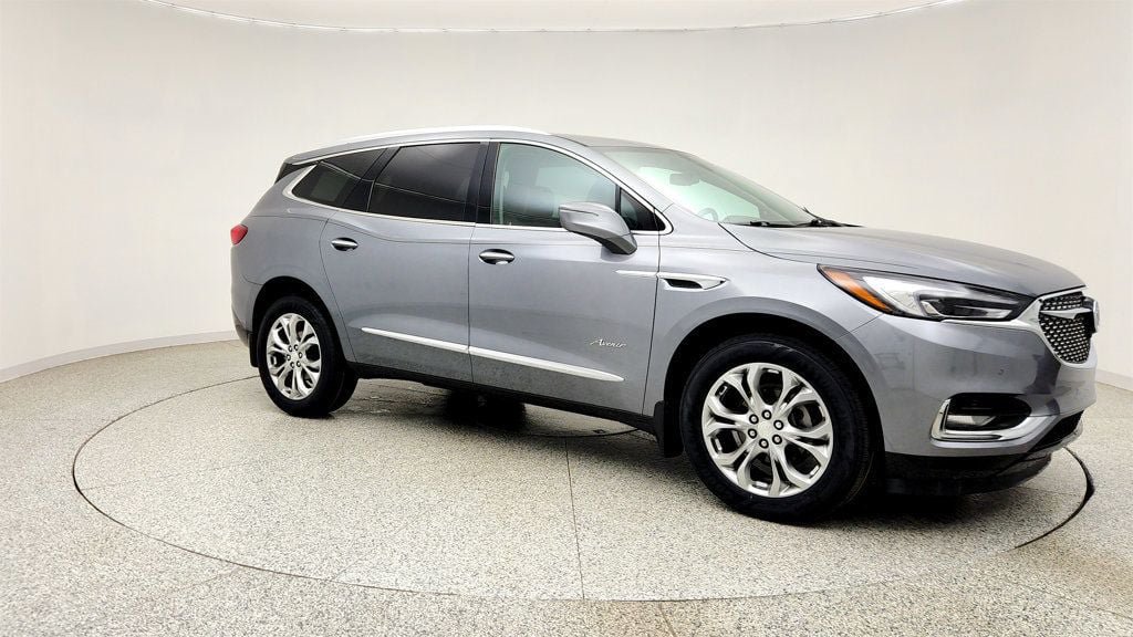 Used 2019 Buick Enclave Avenir FWD image 3