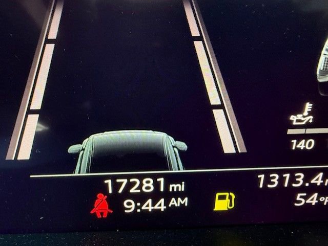 Used 2023 Audi Q8 Prestige w/ Prestige Package image 4