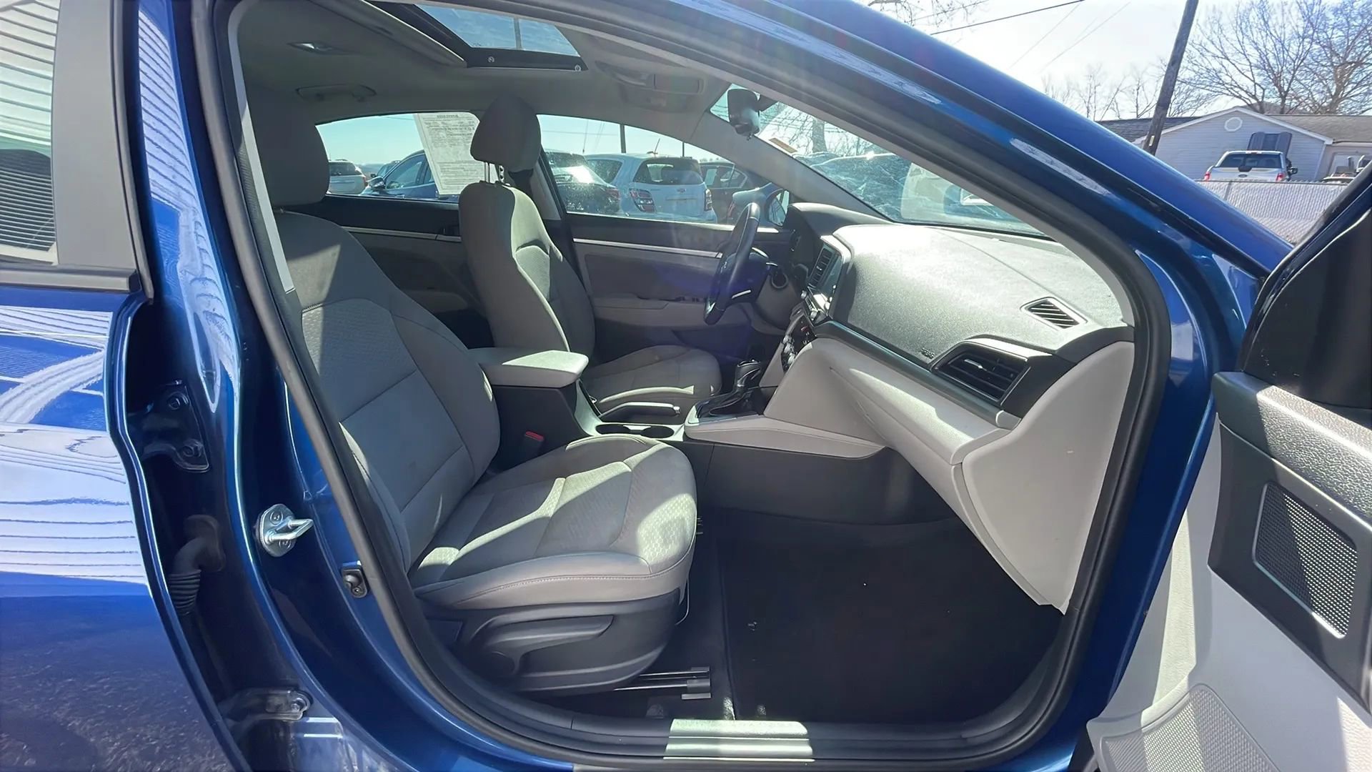 Used 2020 Hyundai Elantra Value Edition w/ Cargo Package (C1) image 27