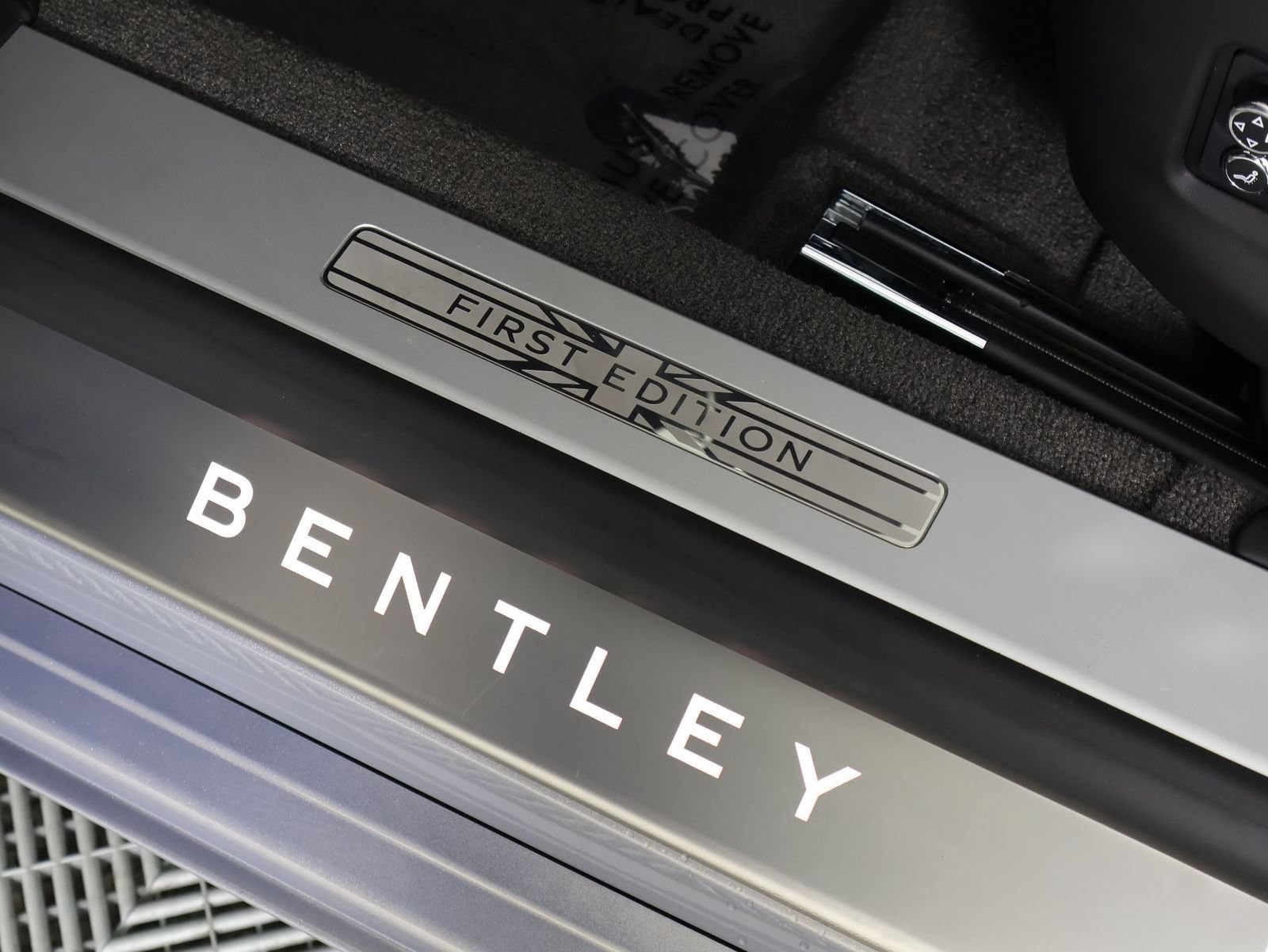 Certified 2020 Bentley Flying Spur W12 AWD/4WD image 23