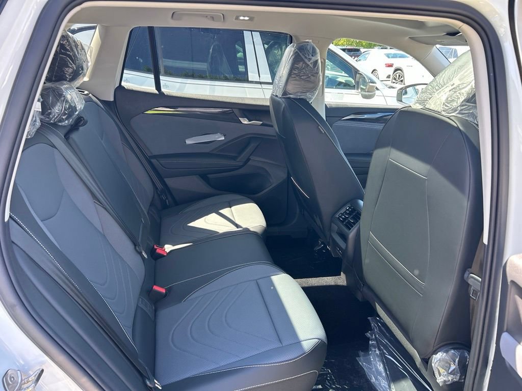 New 2026 Volkswagen Tiguan SE FWD image 46