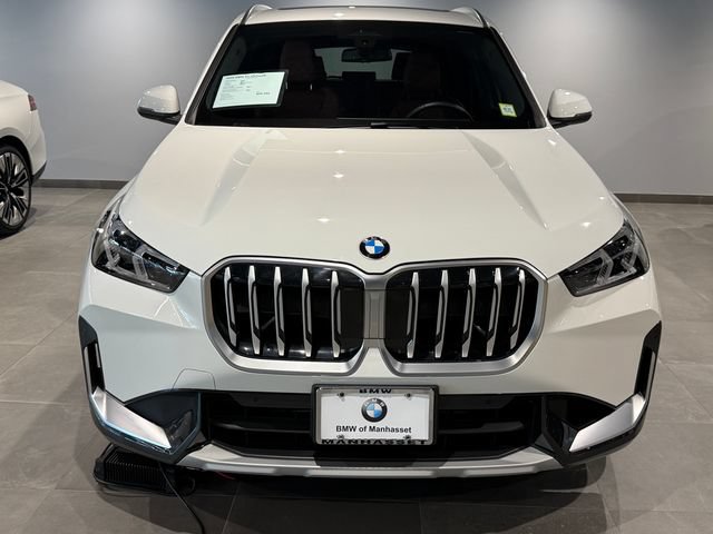 Certified 2026 BMW X1 xDrive28i w/ Convenience Package AWD/4WD image 2