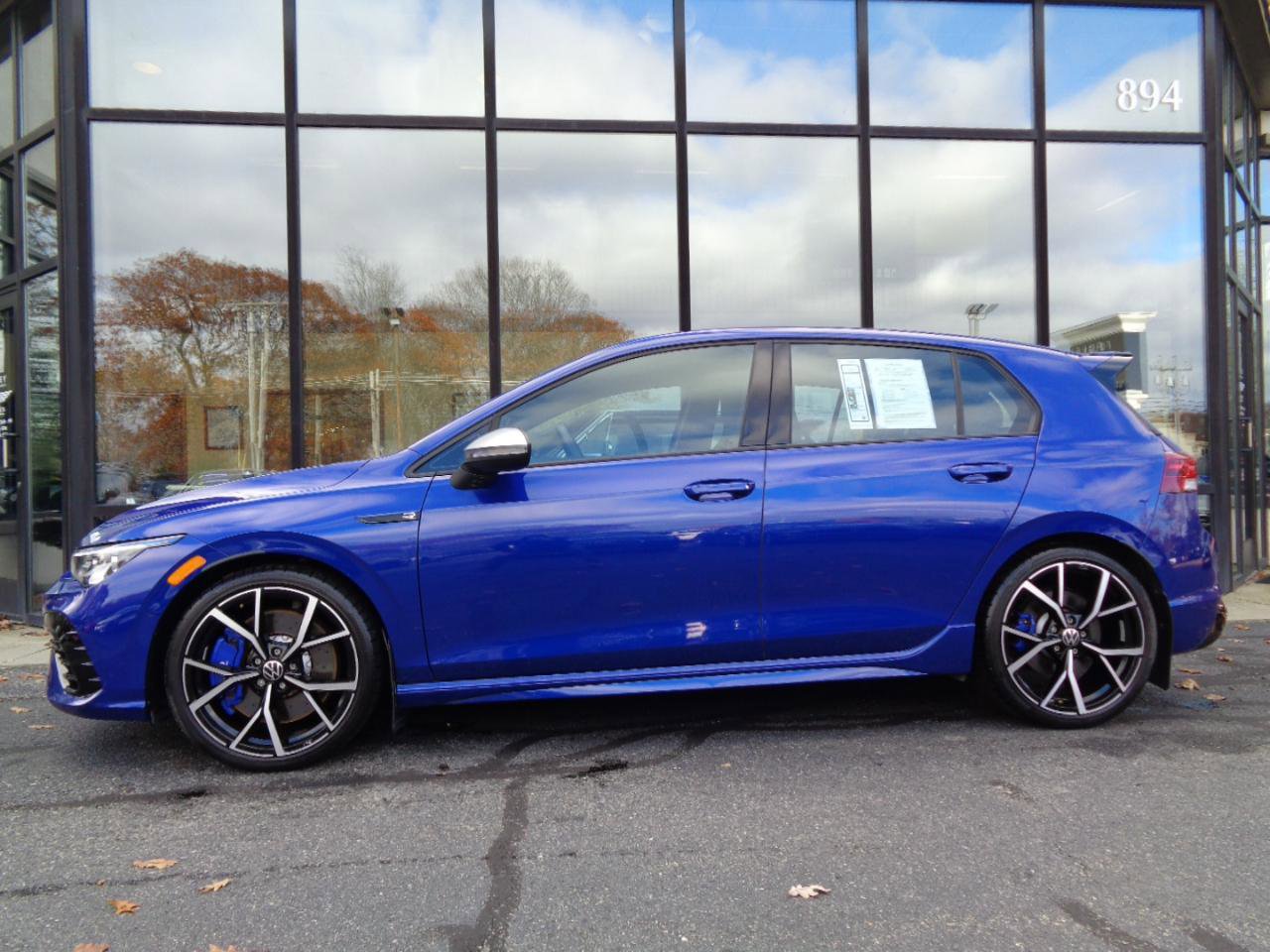 Used 2022 Volkswagen Golf R image 8