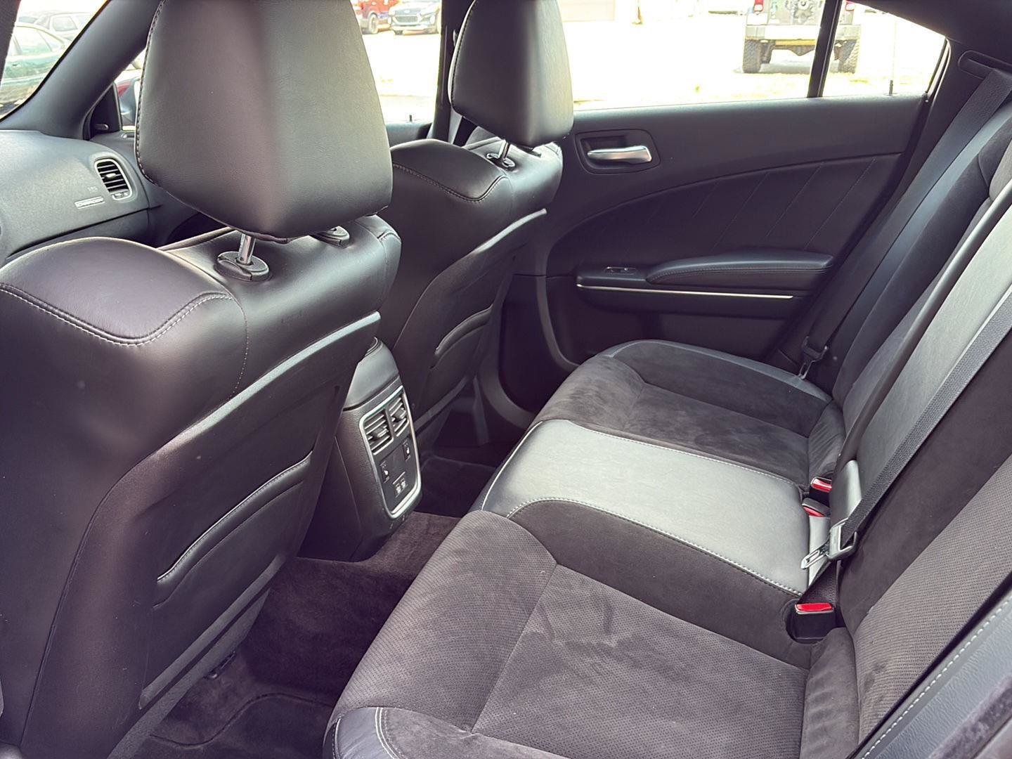 Used 2018 Dodge Charger GT AWD/4WD image 29