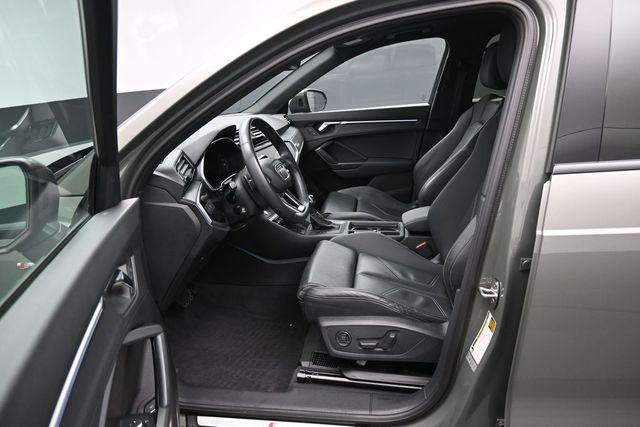 Used 2023 Audi Q3 2.0T Premium Plus w/ Premium Plus Package AWD/4WD image 9