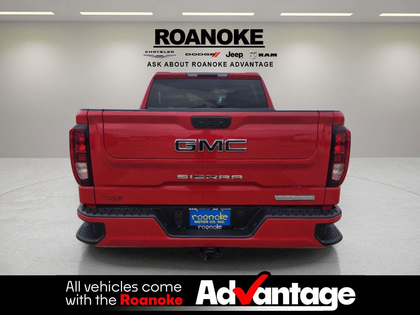 Used 2022 GMC Sierra 1500 Elevation w/ LPO, Elevation Black Package image 8