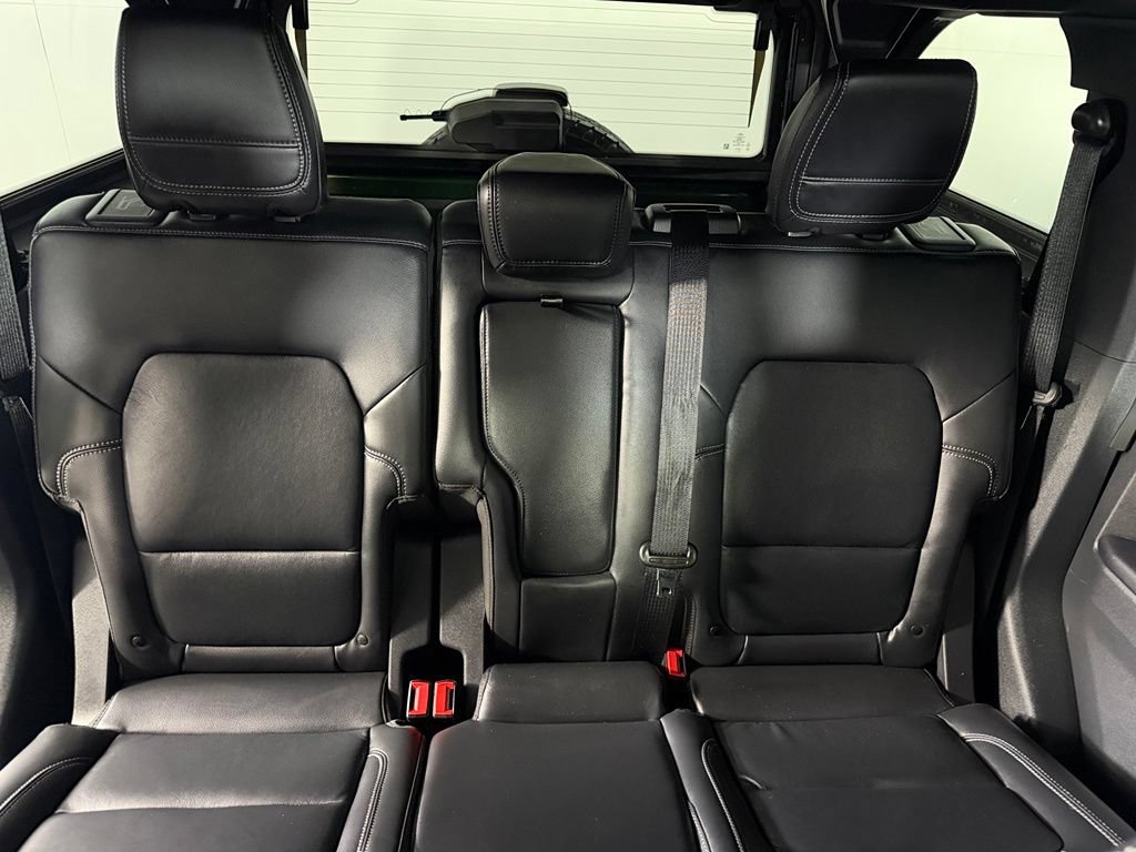 Used 2025 Ford Bronco Outer Banks AWD/4WD image 19