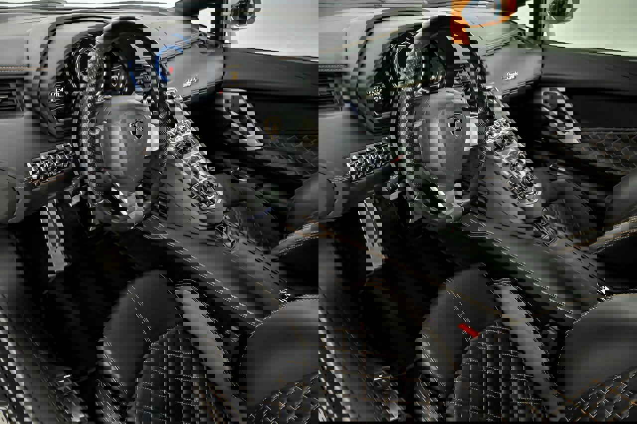 Used 2016 Lamborghini Aventador LP 700-4 image 20