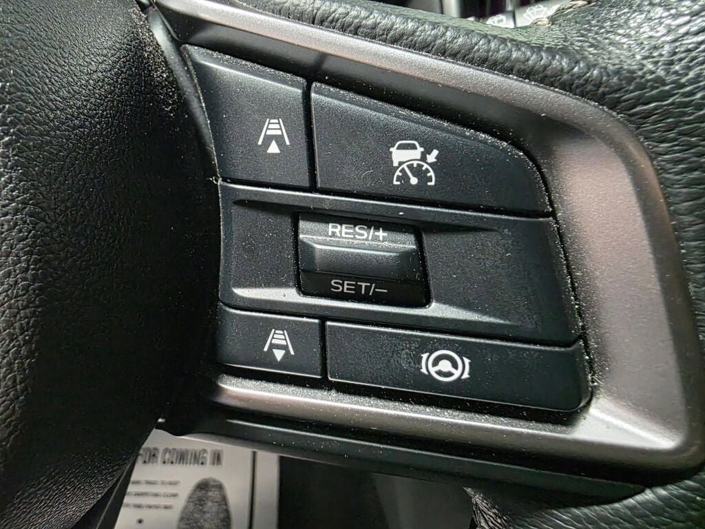 Used 2023 Subaru Outback Premium AWD/4WD image 15