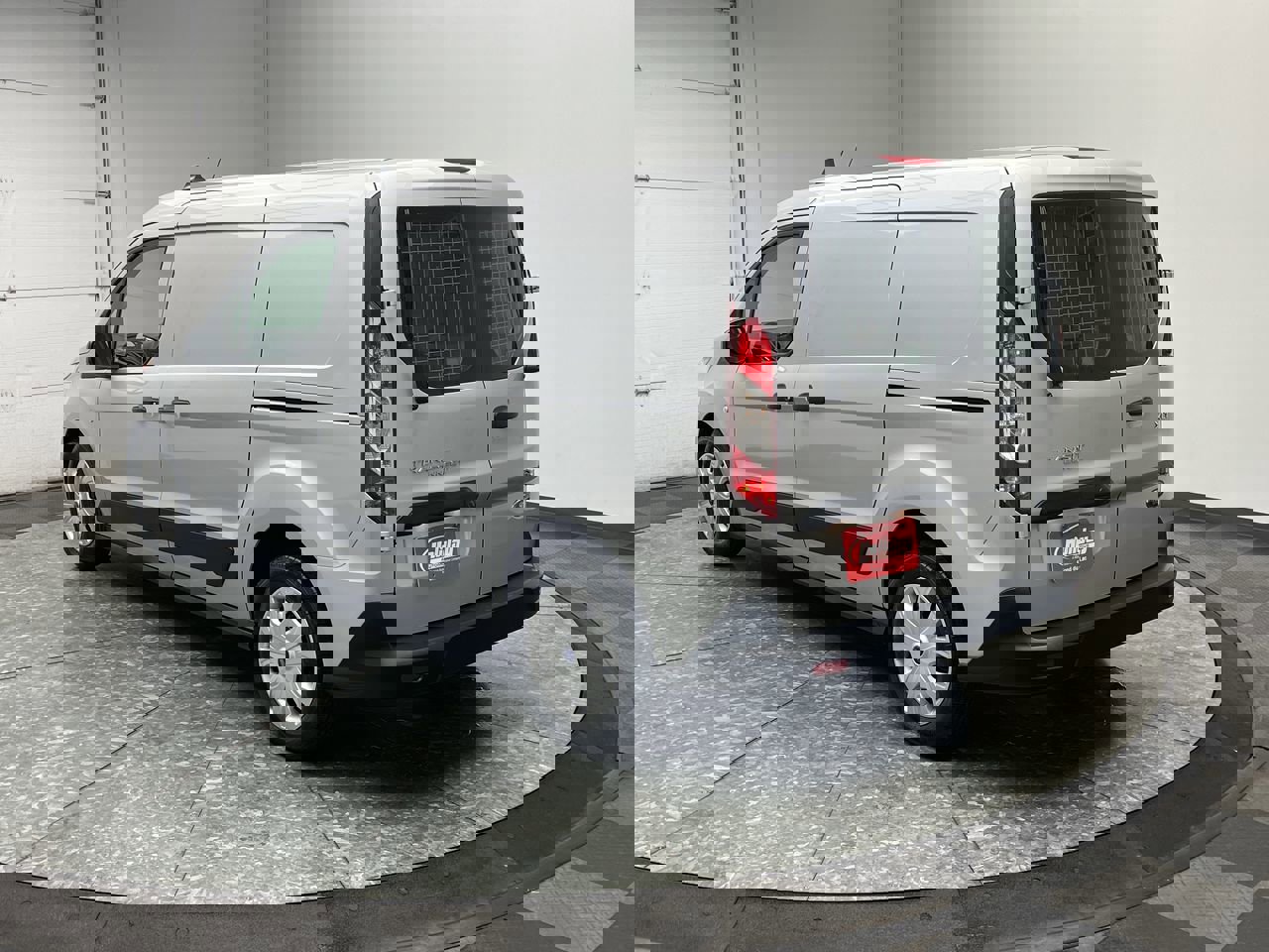 Certified 2023 Ford Transit Connect XLT image 2