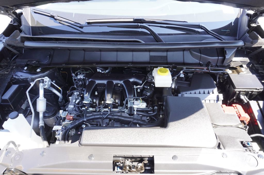 New 2025 Nissan Pathfinder SV image 7