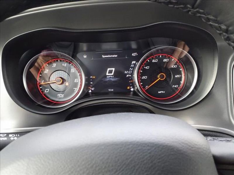 Used 2023 Dodge Charger SXT image 14