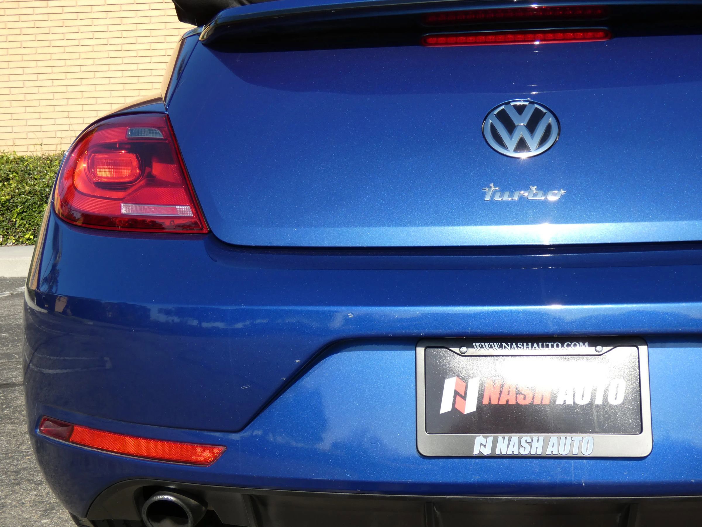 Used 2014 Volkswagen Beetle R-Line image 11