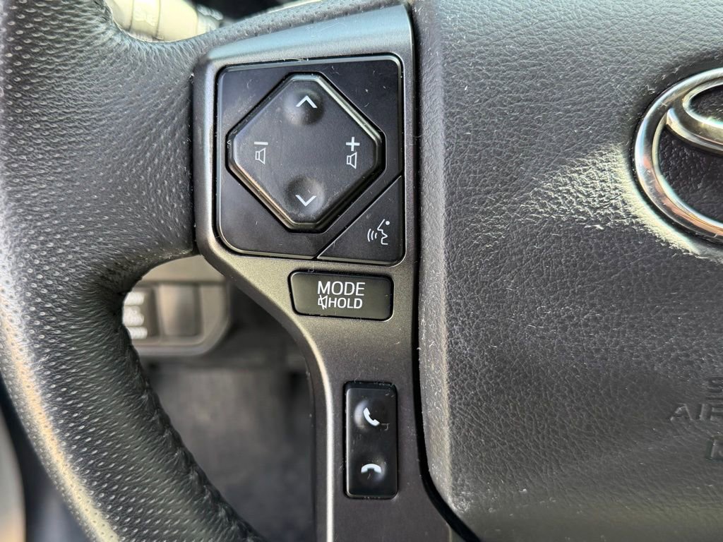 Used 2021 Toyota Tacoma TRD Sport w/ Technology Package image 15