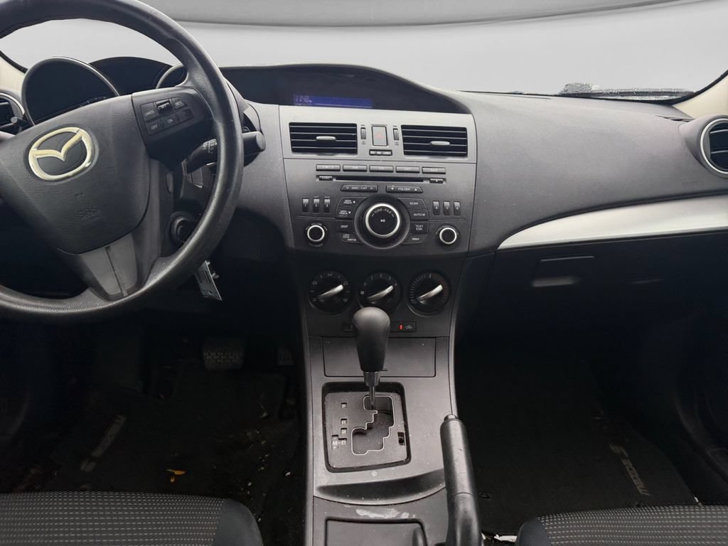 Used 2012 MAZDA MAZDA3 i Touring FWD image 24